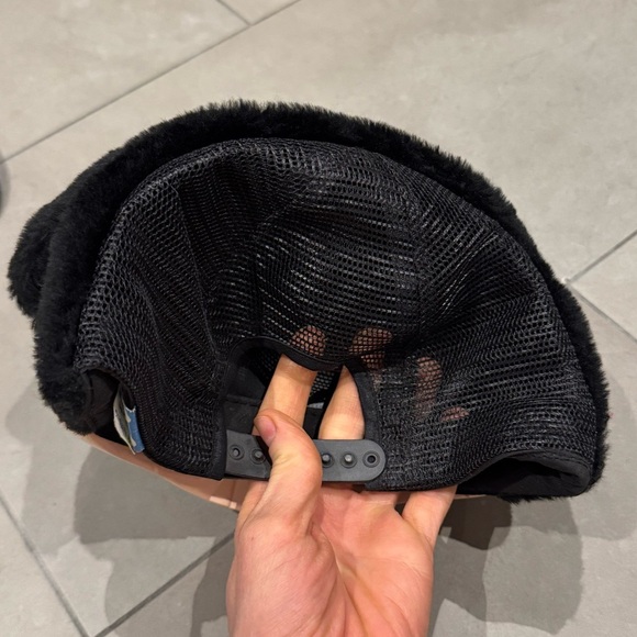 Mickey Mouse Hat - Picture 3 of 4